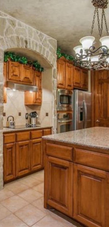  Kitchen Before 